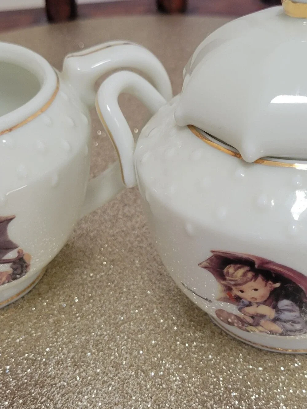 M.J. HUMMEL 'UMBRELLA BOY' CREAMER & SUGAR W UMBRELLA LID DANBURY MINT PORCELAIN